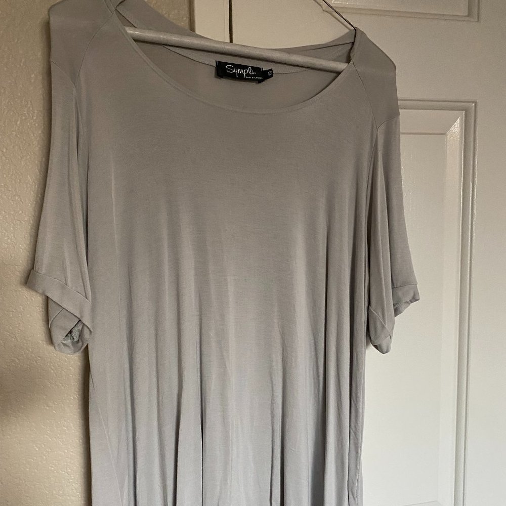 Sympli Loose Fitting, Scoop Neck Top